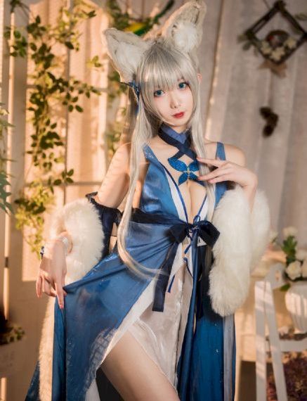 日韩美女午夜秀场_BD手机免费观看完整